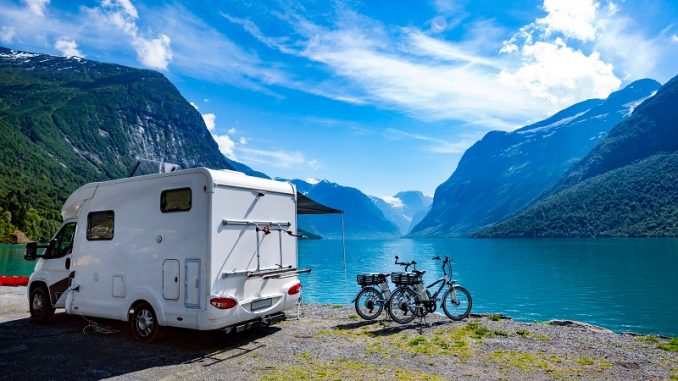 wohnmobil_see_rad_berge Kaliningrad mit Wohnmobil - Visum von Paneurasia