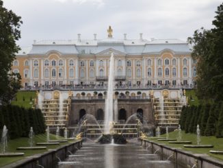Am 19. Mai: Die Eröffnungszeremonie im Peterhof