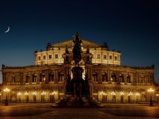Dresdner Opernball erstmals in Sankt Petersburg